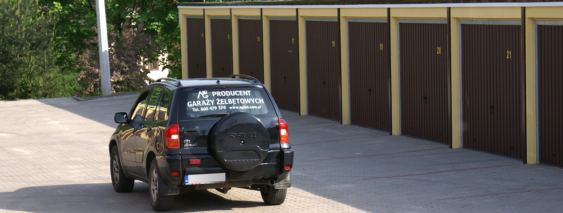 Produkujemy wysokiej jakości monolityczne garaże żelbetowe, pomieszczenia biurowe i szamba